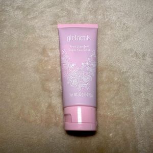 Girlactik Sugar Face Scrub 🌸 NIB